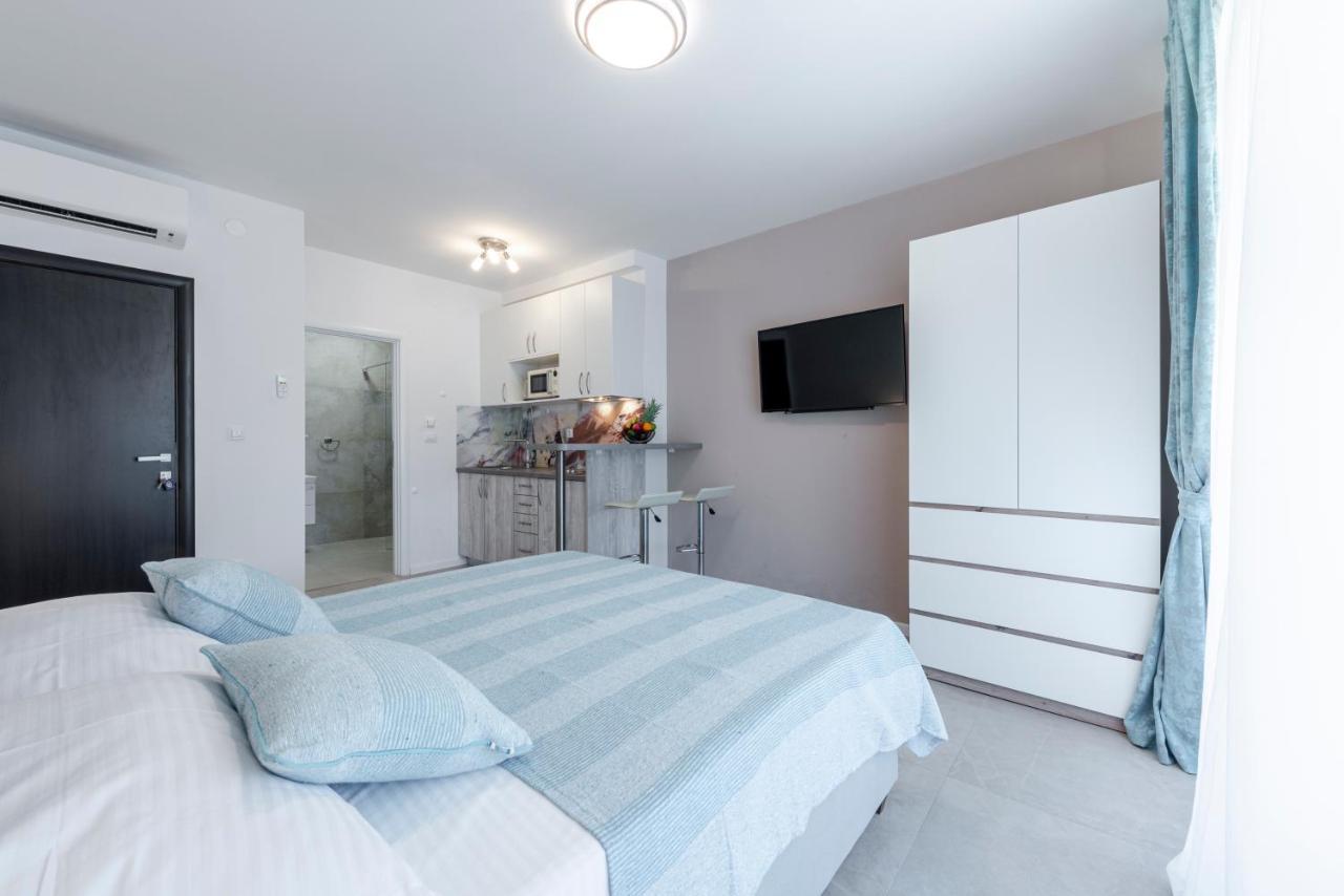 Oyo Deluxe Apartments ดูบรอฟนิก ภายนอก รูปภาพ