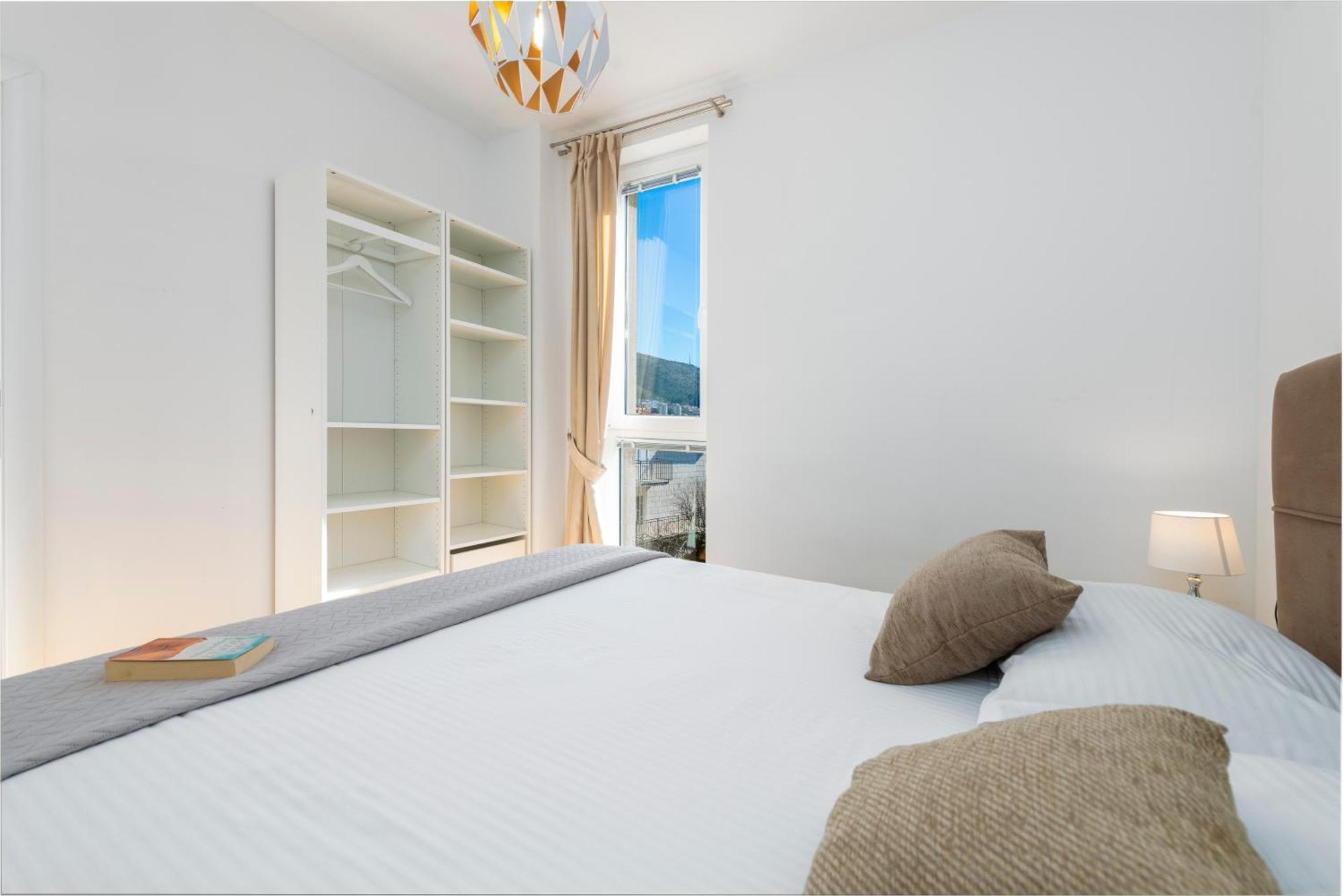 Oyo Deluxe Apartments ดูบรอฟนิก ภายนอก รูปภาพ